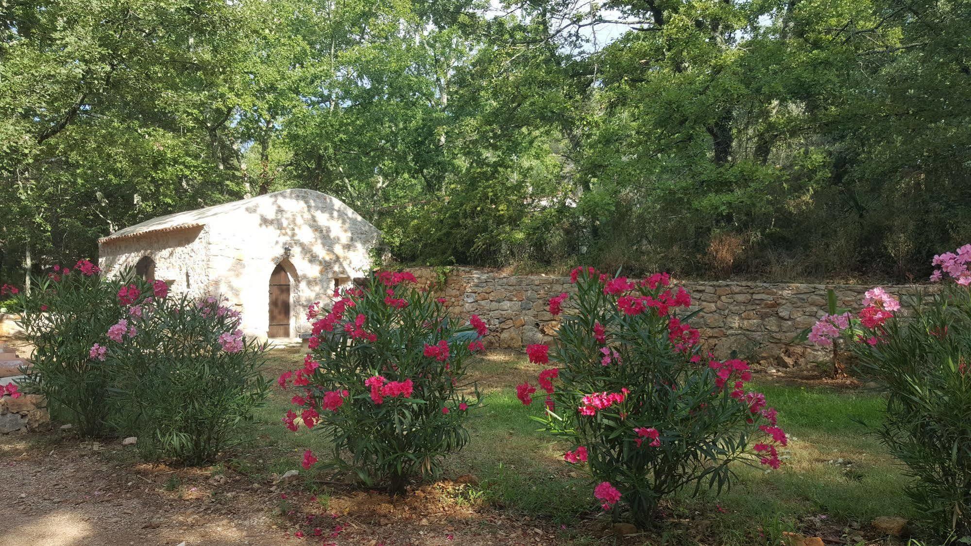 Le Donjon Des Combes Et Son Spa Fayence Exterior foto