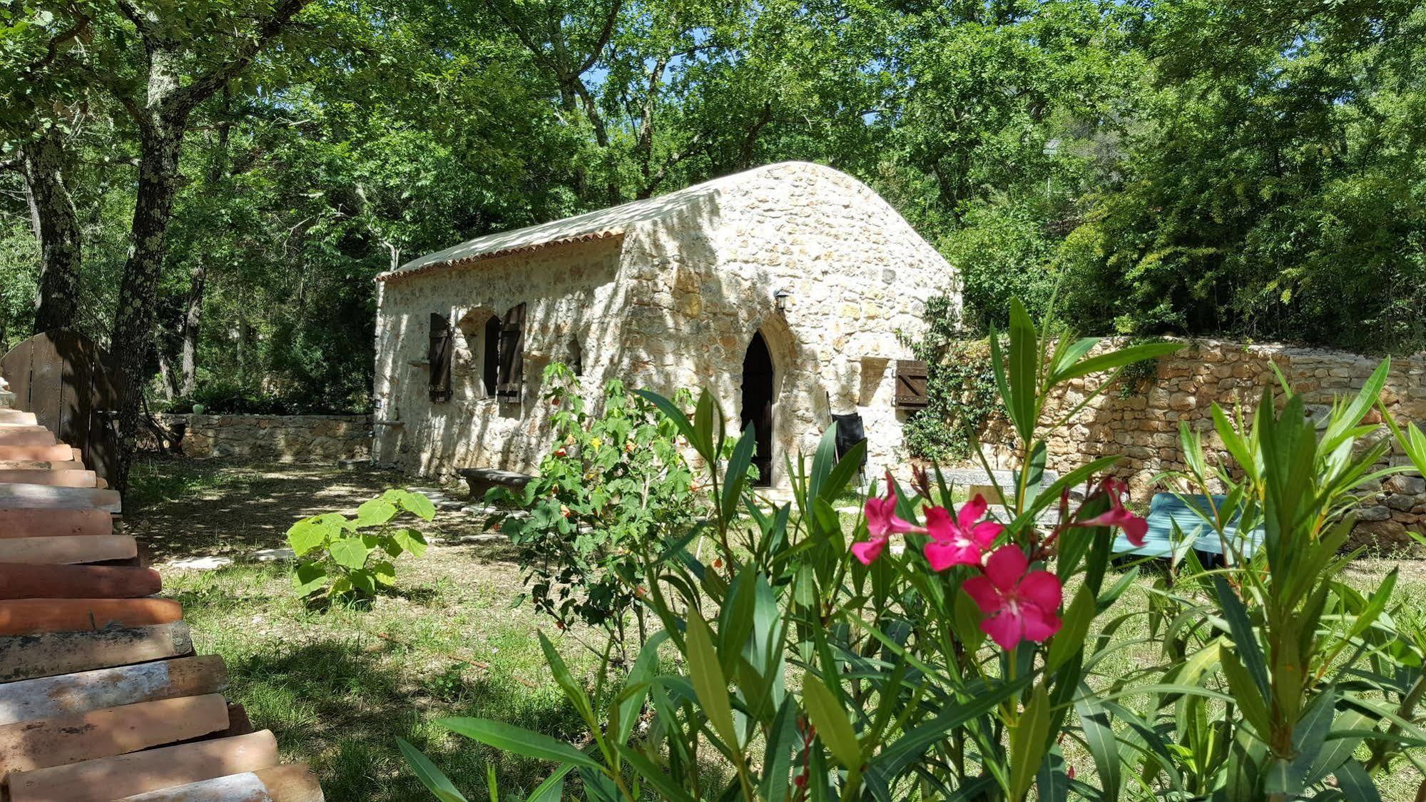 Le Donjon Des Combes Et Son Spa Fayence Exterior foto